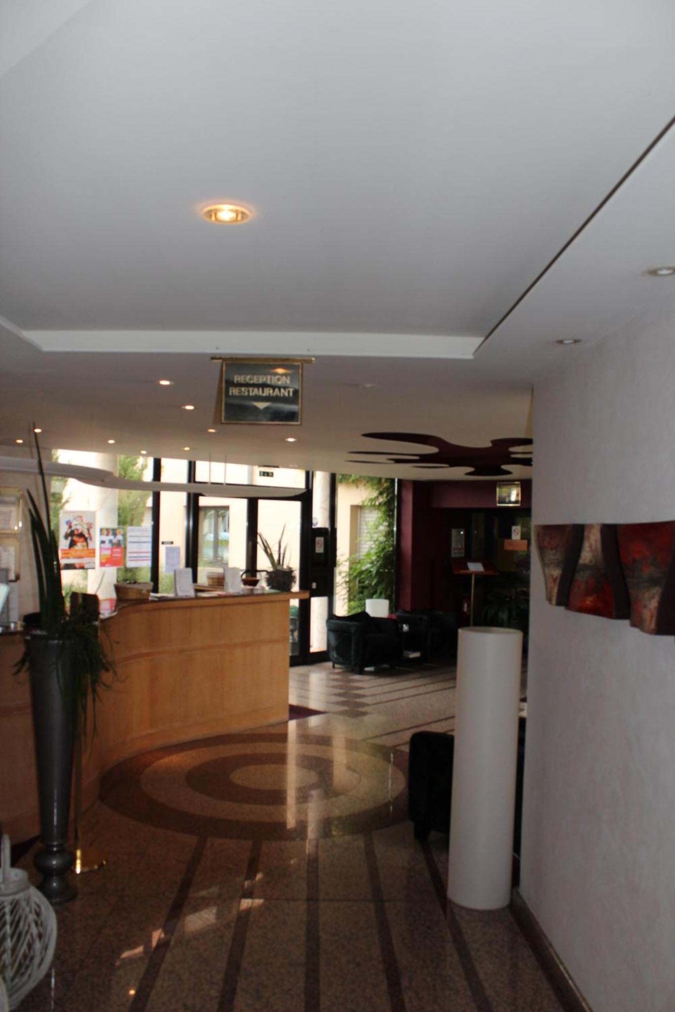 Hotel Restaurant Crystal Erstein Eksteriør bilde