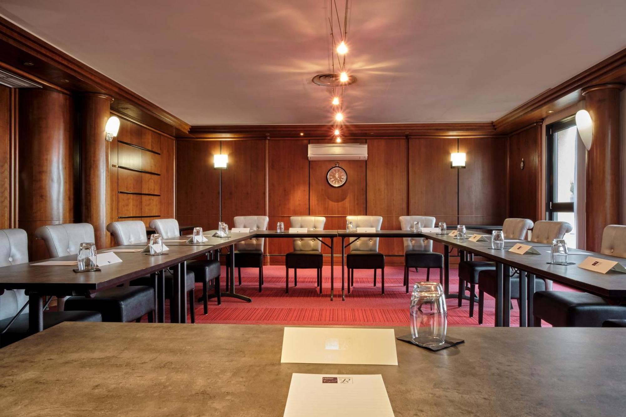 Hotel Restaurant Crystal Erstein Eksteriør bilde